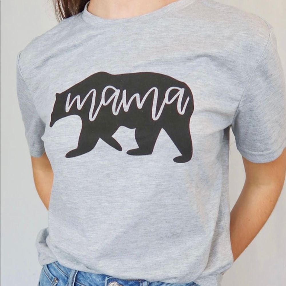 Momma bear graphic tee